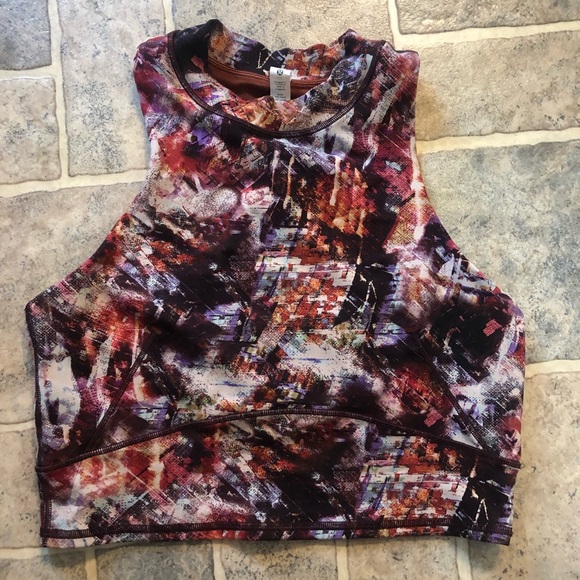 Lululemon Everlux and Mesh Cropped Tank
Urbantricity Multi / Dark Terrace - Picture 5 of 8